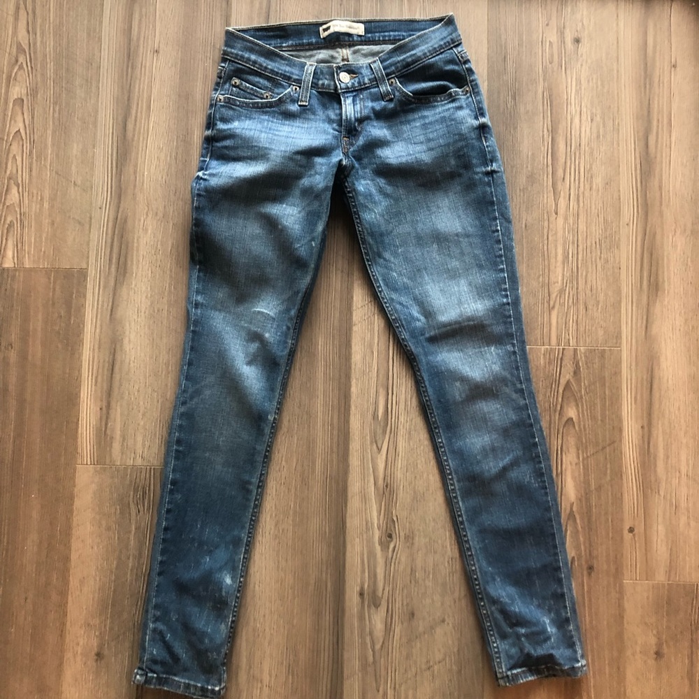 Levi’s 524 Too Superlow Skinny Jeans (Jr Size 1)